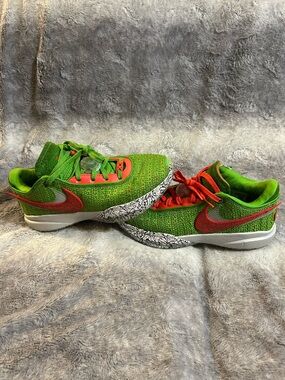 Nike LeBron 20 Stocking Stuffer Green Size 8.5